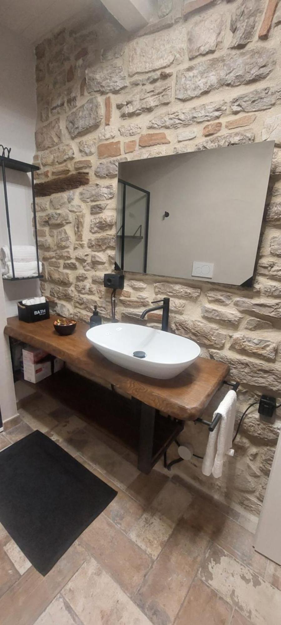 Via Mazzini Home Gubbio Buitenkant foto